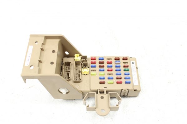 2008-2014 SUBARU WRX & STI INTERIOR DASH FUSE BOX JUNCTION 82201FG010 - Image 2