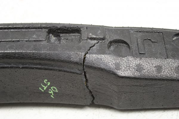 4-07 2004-2007 SUBARU WRX & STI REAR BUMPER REINFORCEMENT ABSORBED FOAM - Image 5