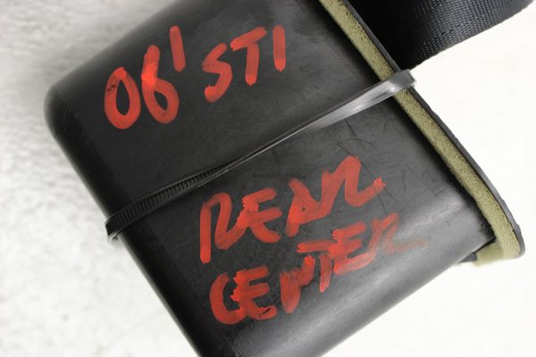 2004-2007 SUBARU IMPREZA WRX & STI REAR CENTER SEAT BELT OEM - Image 4
