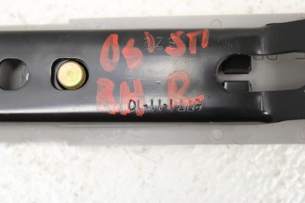 2002-2007 SUBARU WRX & STI SEAT BELT ADJUSTERS REAR LH/RH SET OEM - Image 5
