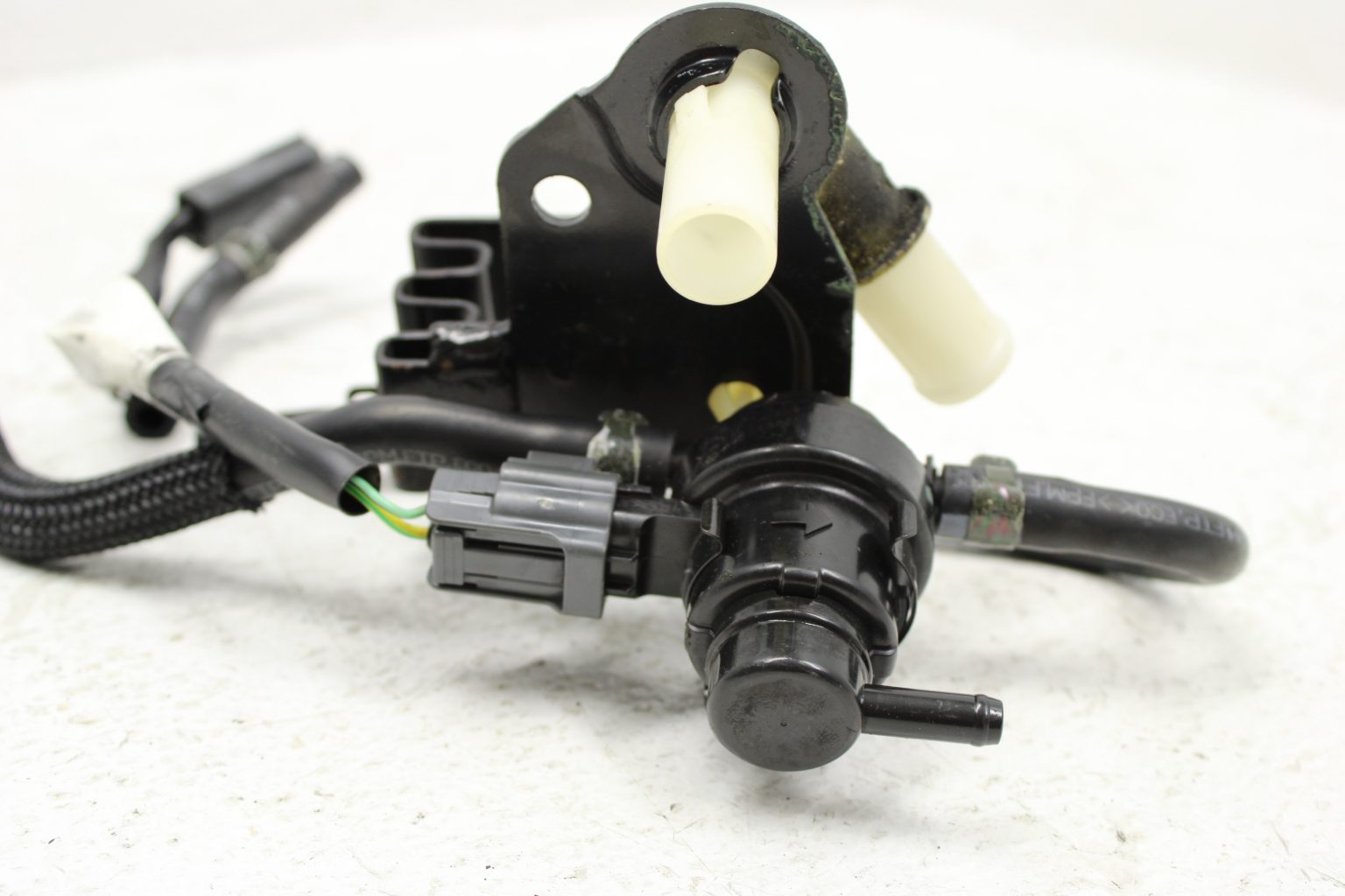 20022007 SUBARU WRX & STI FUEL TANK PRESSURE CONTROL VALVE 42084FA110