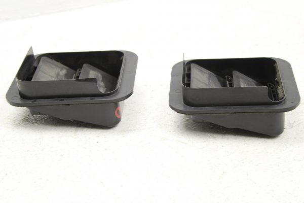 2002-2007 SUBARU IMPREZA WRX & STI REAR QUARTER PANEL AIR VENT SET LH/RH - Image 3