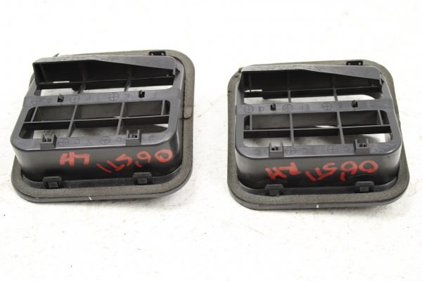 2002-2007 SUBARU IMPREZA WRX & STI REAR QUARTER PANEL AIR VENT SET LH/RH - Image 5