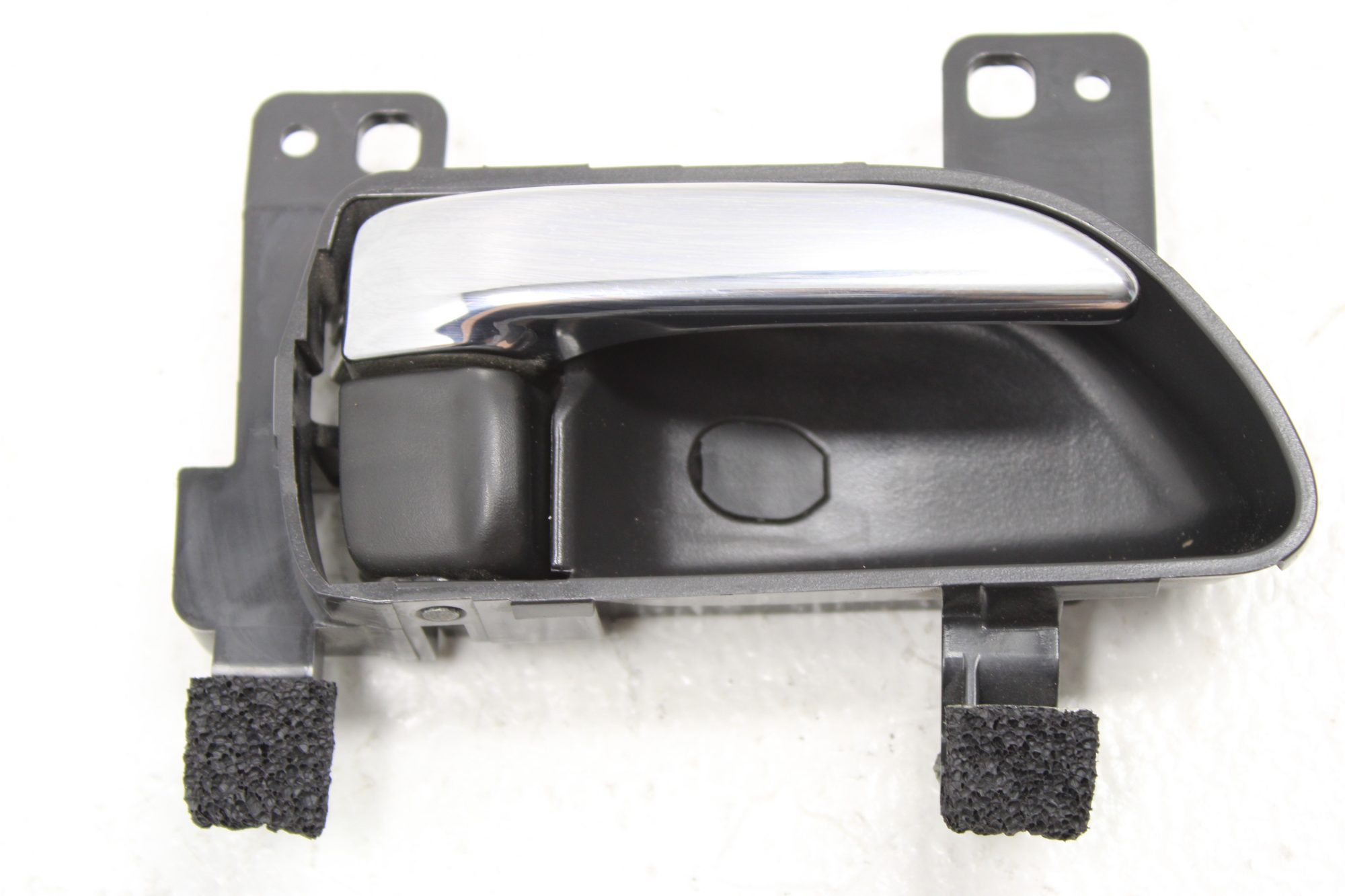 2015-2020 SUBARU WRX & STI RH INTERIOR DOOR HANDLE PASSENGER SIDE OEM ...