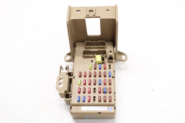 2015-2020 SUBARU IMPREZA WRX STI LOWER DASH FUSE BOX PANEL RELAY 82201VA030