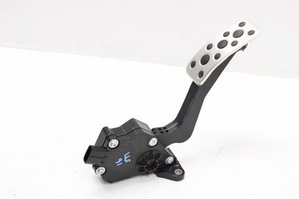 2015-2020 SUBARU WRX STI GAS PEDAL THROTTLE ACCELERATOR ASSEMBLY OEM 36010FJ030 - Image 3