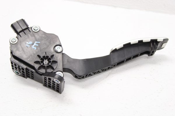 2015-2020 SUBARU WRX STI GAS PEDAL THROTTLE ACCELERATOR ASSEMBLY OEM 36010FJ030 - Image 4