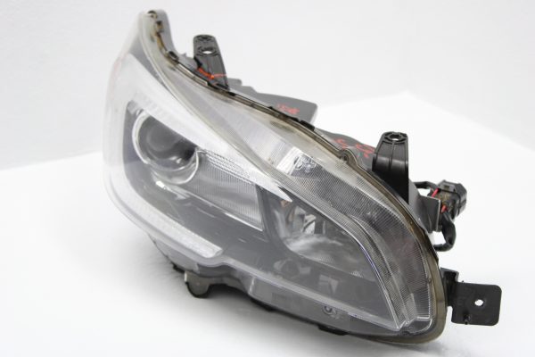 2015-2017 SUBARU WRX STI RH XENON HID HEADLIGHT PASSENGER SIDE OEM 84002VA041 - Image 2