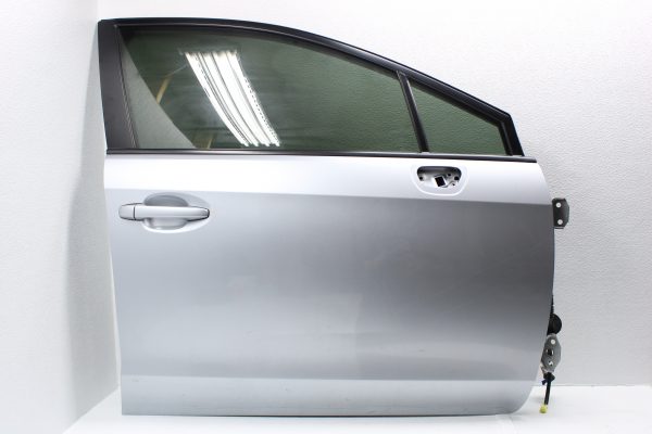 2015-2020 SUBARU WRX & STI FRONT RH PASSENGER SIDE DOOR ASSEMBLY ISM SILVER