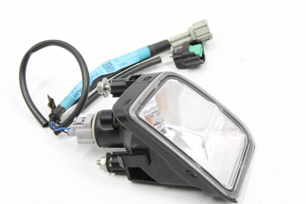 2015-2017 SUBARU WRX & STI RH TURN SIGNAL MARKER FOG LIGHT PASSENGER SIDE OEM - Image 2