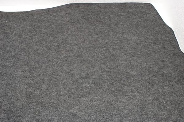 2002-2007 SUBARU WRX & STI REAR TRUNK CARPET LINER FLOOR MAT OEM - Image 4