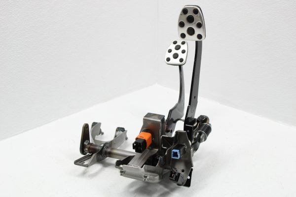 2015-2020 SUBARU WRX & STI BRAKE & CLUTCH PEDAL ASSEMBLY OEM