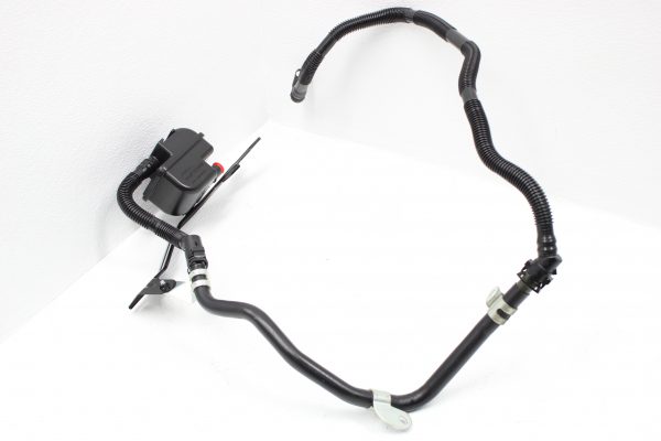 2015-2020 SUBARU WRX & STI CHARCOAL CANISTER EVAP MOUDLE OEM 42072FJ010 - Image 2