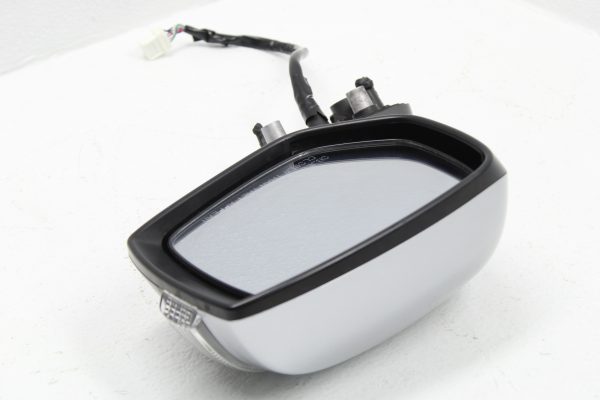 2015-2020 SUBARU WRX STI RH PASSENGER SIDE VIEW MIRROR W/ TURN SIGNAL ISM SILVER - Image 6