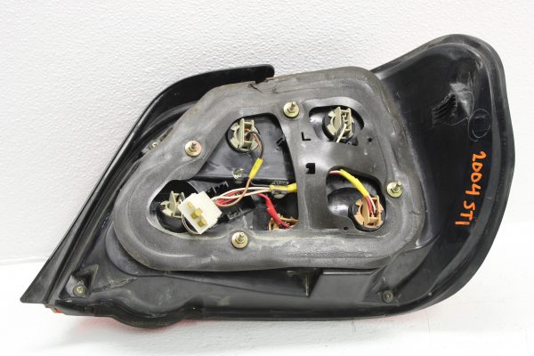 2004-2005 SUBARU IMPREZA WRX & STI REAR TAILLIGHTS TAIL LIGHTS OEM LH/RH - Image 4