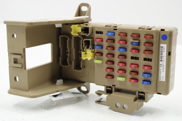 2015-2020 SUBARU IMPREZA WRX STI LOWER DASH FUSE BOX PANEL RELAY 82201VA010 - Image 5
