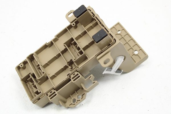 2015-2020 SUBARU IMPREZA WRX STI LOWER DASH FUSE BOX PANEL RELAY 82201VA010 - Image 6