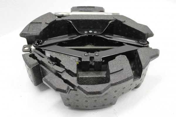 2015-2020 SUBARU WRX & STI TRUNK SPARE TIRE JACK AND TOOL KIT OEM - Image 3