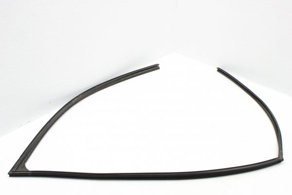 2015-2020 SUBARU WRX & STI FRONT LH DRIVER SIDE DOOR WINDOW SEAL OEM - Image 2