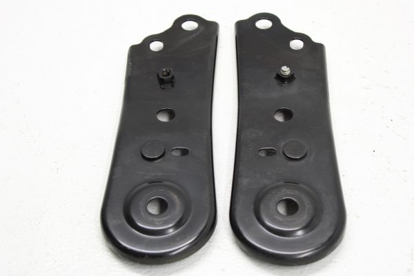 2015-2021 SUBARU WRX & STI REAR SUBFRAME SUPPORT MOUNT BRACKET SET LH/RH OEM - Image 2