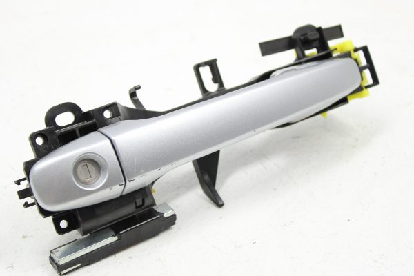 2015-2020 SUBARU WRX & STI FRONT EXTERIOR LH DRIVER SIDE DOOR HANDLE SILVER OEM - Image 4