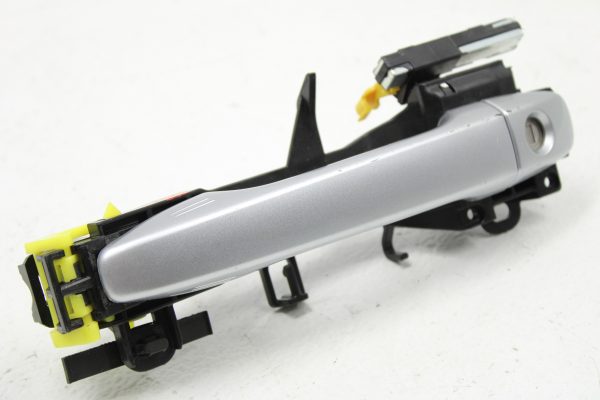 2015-2020 SUBARU WRX & STI FRONT EXTERIOR LH DRIVER SIDE DOOR HANDLE SILVER OEM - Image 2