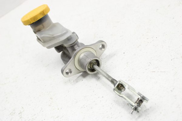 2008-2014 SUBARU WRX & STI CLUTCH MASTER CYLINDER OEM 37230FG031 - Image 5