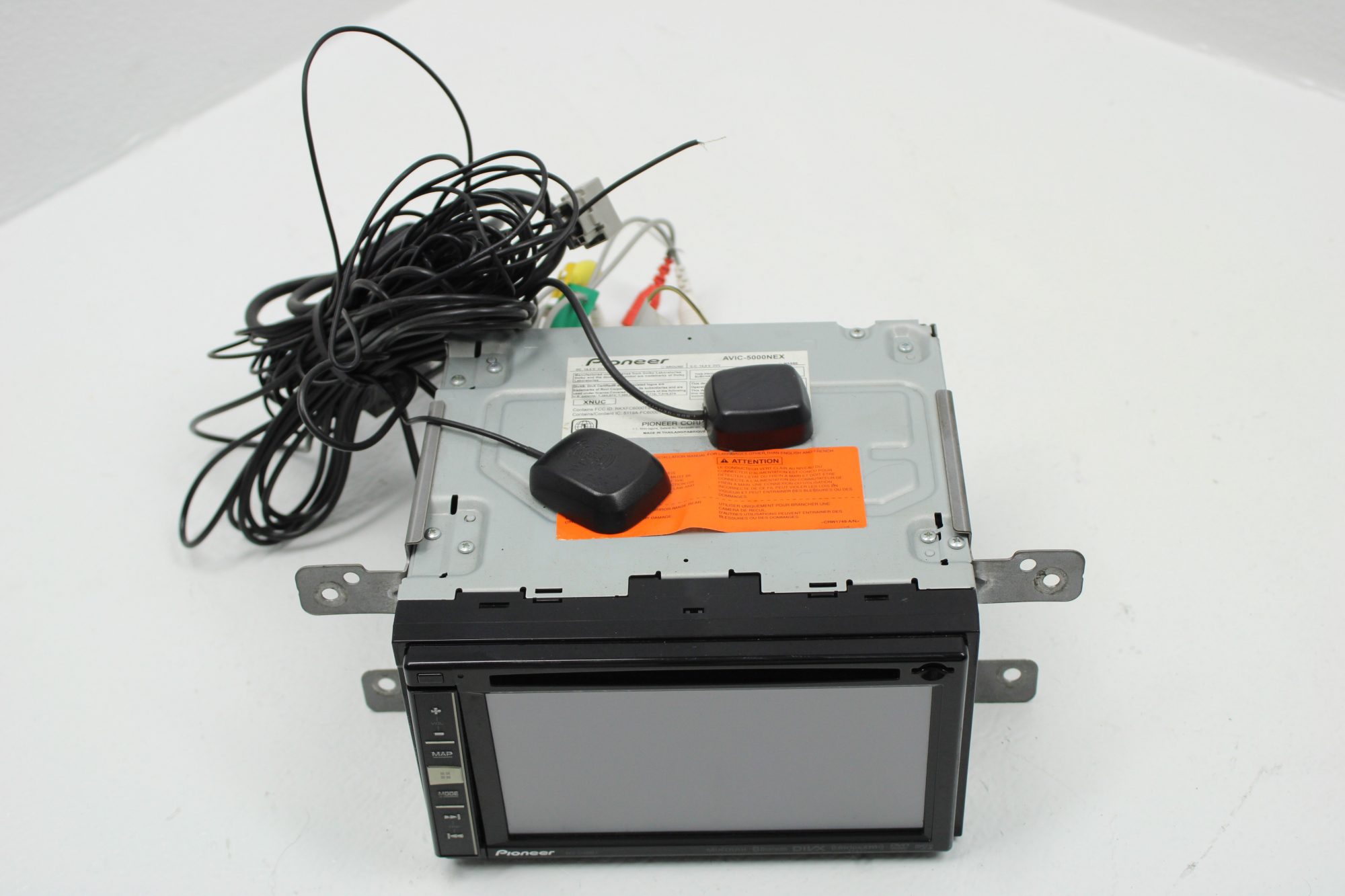 PIONEER RADIO BLUETOOTH HEAD UNIT W/ GPS & APPLE CAR PLAY AVIC5000NEX