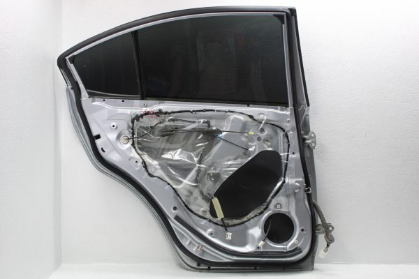 2015-2020 SUBARU WRX & STI REAR LH DRIVER SIDE DOOR ASSEMBLY ISM SILVER OEM - Image 9