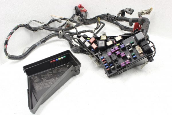 2015-2020 SUBARU WRX STI ALTERNATOR WIRING HARNESS & ENGINE FUSE BOX OEM - Image 4