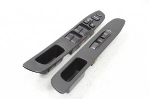 2005-2007 SUBARU WRX & STI FRONT DRIVER & PASSENGER WINDOW SWITCH SET LH/RH OEM