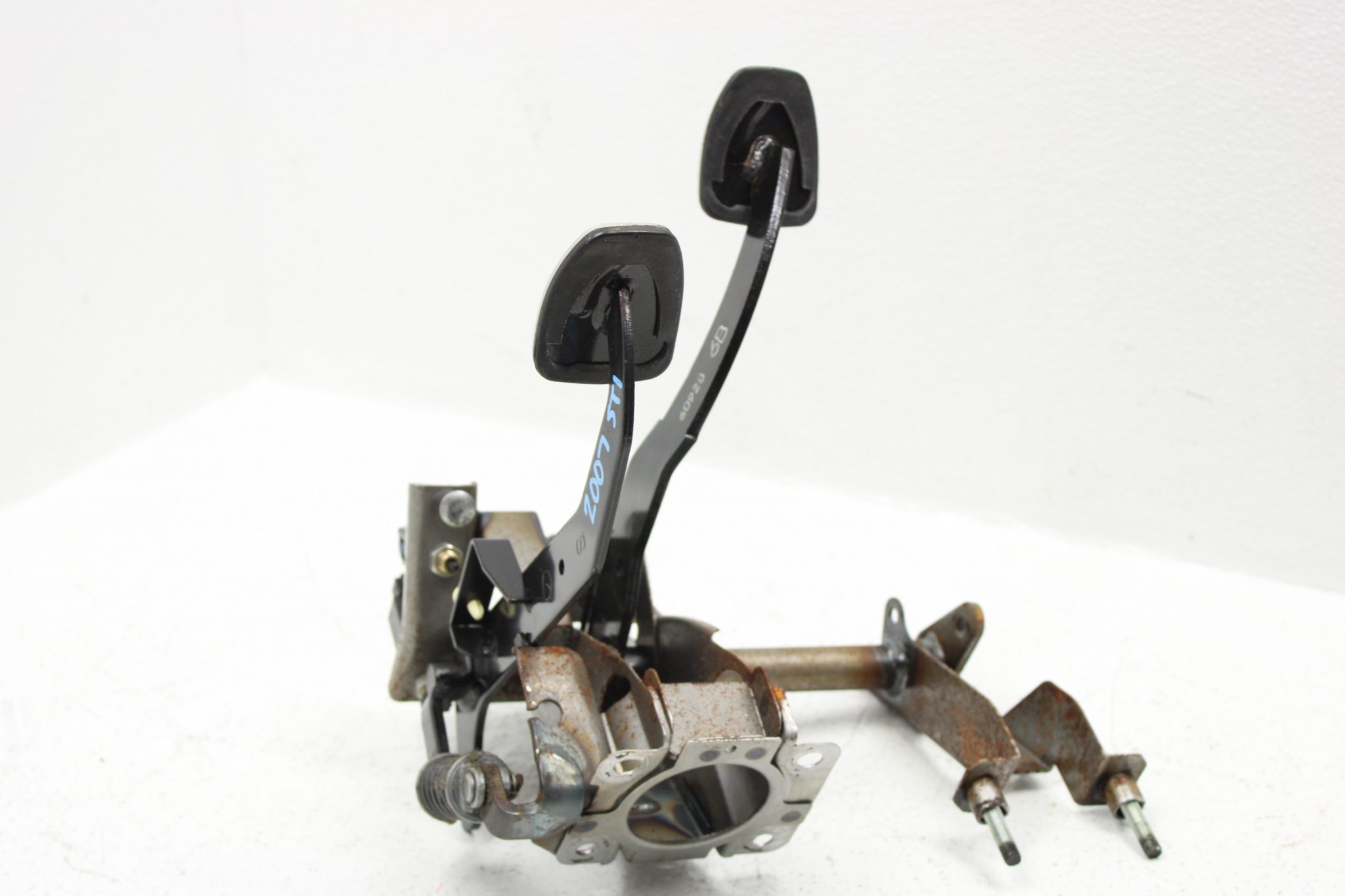 0207 20022007 SUBARU WRX & STI BRAKE PEDALS & CLUTCH PEDAL ASSEMBLY OEM