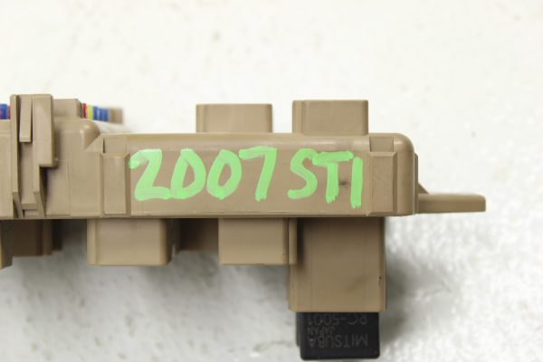 2004-2007 SUBARU IMPREZA WRX & STI INTERIOR DASH FUSE BOX JUNCTION OEM - Image 5
