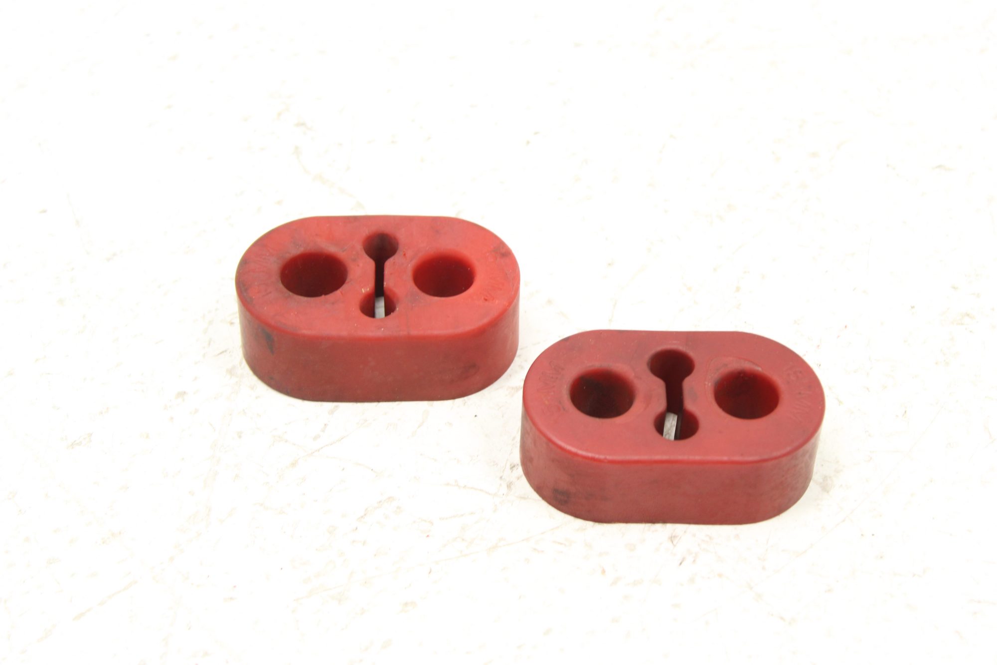 20022007 SUBARU WRX & STI 15MM EXHAUST HANGERS RED SET OF 2