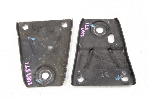 2004-2007 SUBARU WRX STI DIFFERENTIAL MOUNT DIFF BRACKET SET LH/RH OEM - Image 3