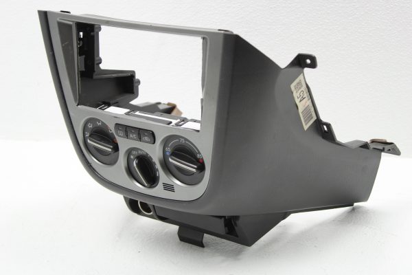 2004 SUBARU WRX STI LOWER INSTRUMENT PANEL RADIO BEZEL W/CLIMATE CONTROL KNOBS - Image 2