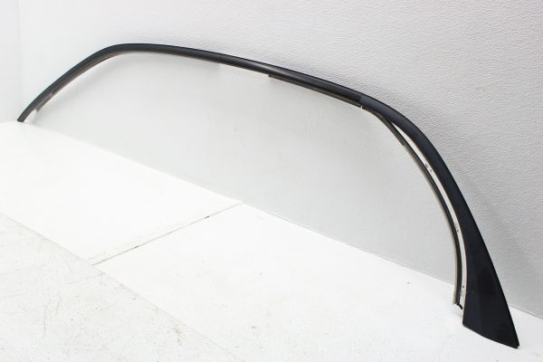 2002-2007 SUBARU WRX & STI SEDAN EXTERIOR LH DRIVER SIDE ROOF RETAINER & MOLDING