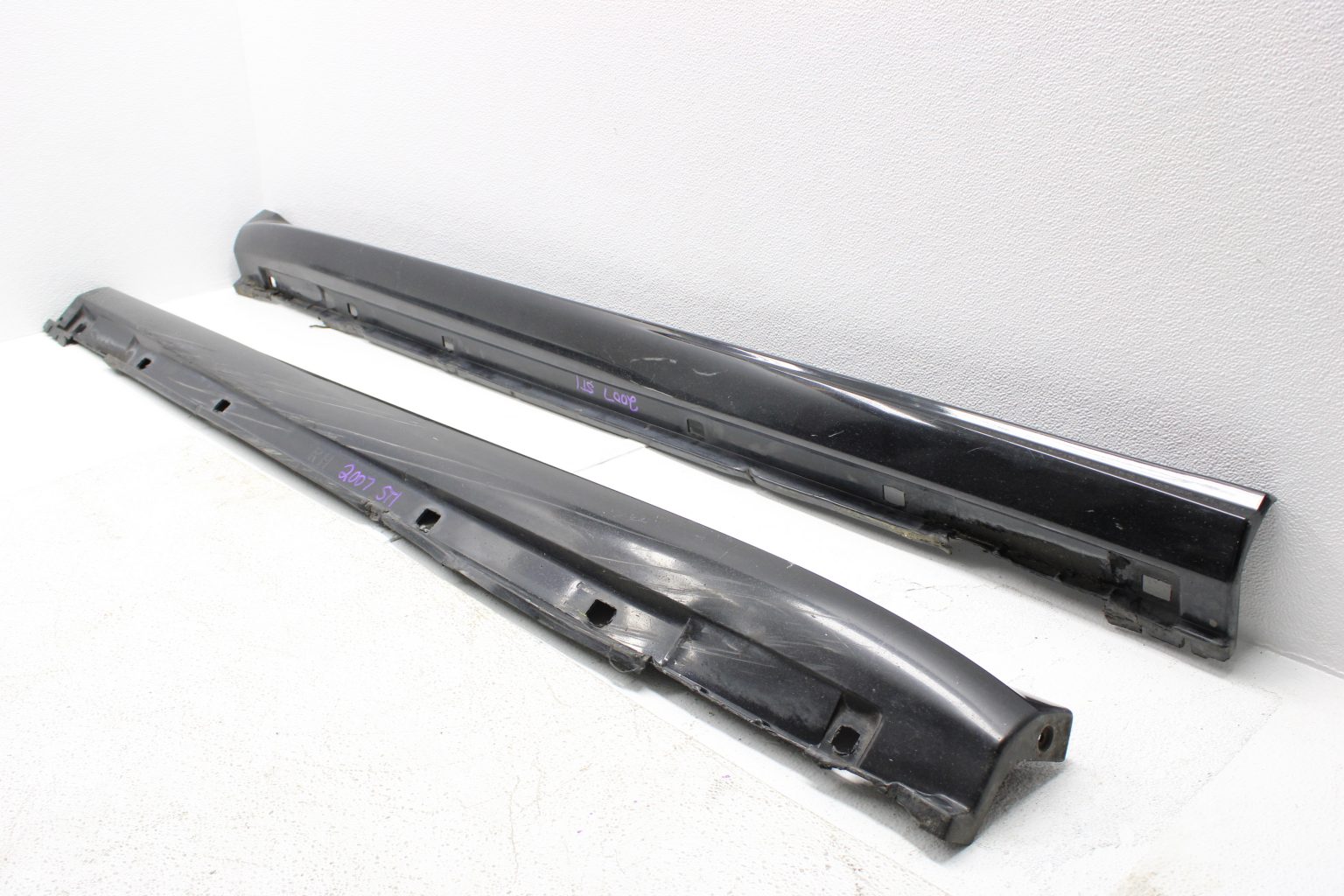 20042007 SUBARU WRX STI SIDE SKIRTS ROCKER PANELS OBP BLACK SET LH/RH