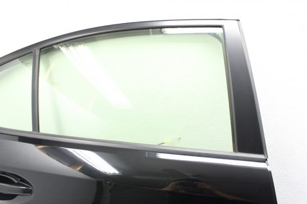 2015-2021 SUBARU WRX & STI REAR RH DOOR ASSEMBLY PASSENGER SIDE BLACK OEM - Image 3