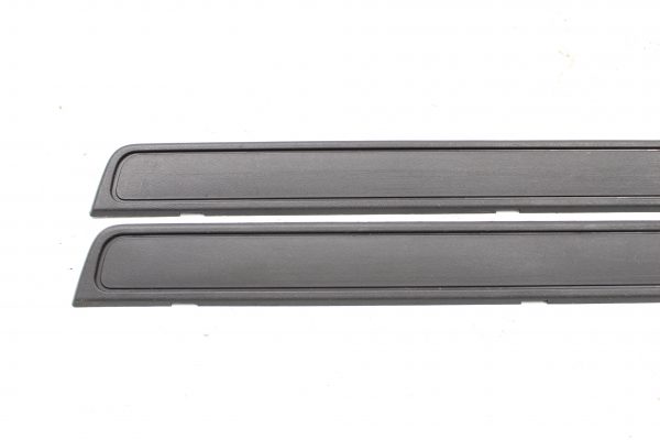 2008-2014 SUBARU IMPREZA WRX FRONT DOOR SILL KICK PLATE PANELS BLACK SET OEM - Image 2