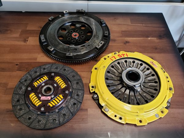 2004-2021 SUBARU WRX STI ACT XTREME DUTY CLUTCH & STREETLITE FLYWHEEL 4K MILES