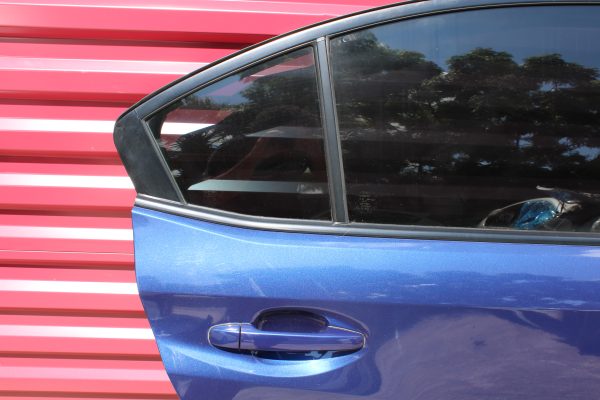 2015-2021 SUBARU WRX & STI REAR RH DOOR ASSEMBLY PASSENGER SIDE LAPIS BLUE OEM - Image 4