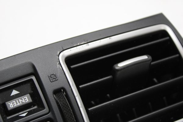 2015-2021 SUBARU WRX & STI CENTER DASH A/C VENT & HAZARD SWITCH OEM - Image 6