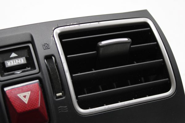 2015-2021 SUBARU WRX & STI CENTER DASH A/C VENT & HAZARD SWITCH OEM - Image 7