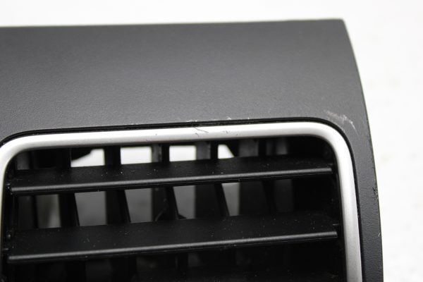 2015-2021 SUBARU WRX & STI CENTER DASH A/C VENT & HAZARD SWITCH OEM - Image 8
