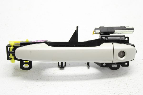2015-2021 SUBARU WRX & STI FRONT EXTERIOR LH DRIVER SIDE DOOR HANDLE WHITE OEM