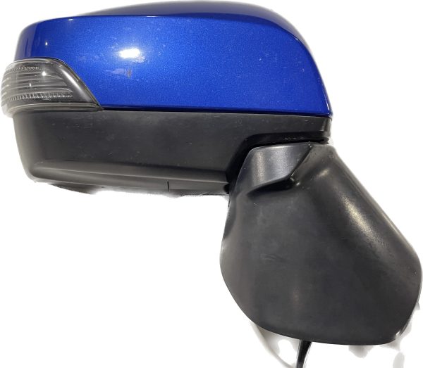 2015-2021 SUBARU WRX STI RH SIDE VIEW MIRROR W/ TURN SIGNAL PASSENGER SIDE BLUE