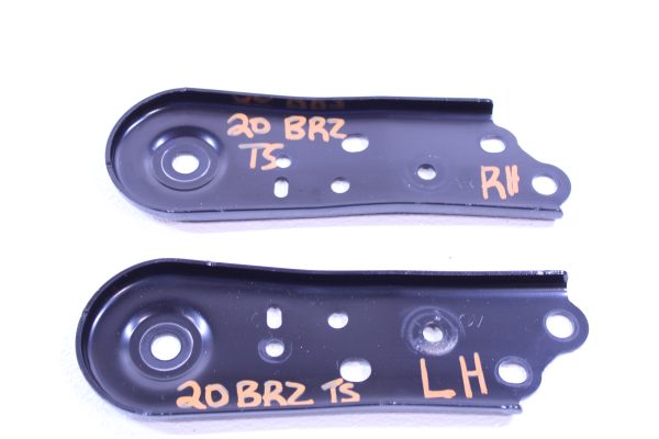 2020 SUBARU BRZ TS REAR SUBFRAME CROSSMEMBER BRACKETS MOUNTS LH/RH OEM - Image 2