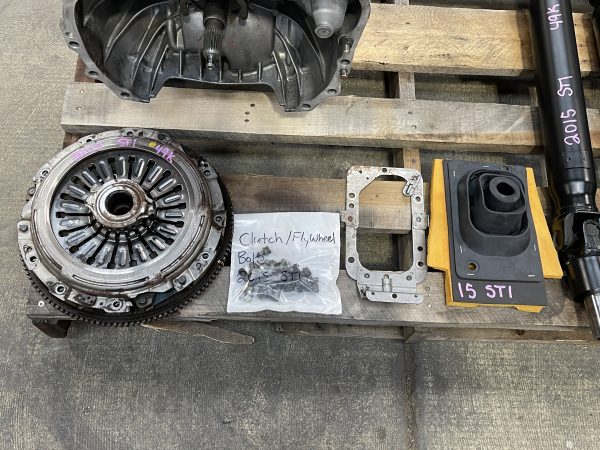 2015-2021 SUBARU WRX STI 6 SPEED MANUAL TRANSMISSION SWAP 6MT 49K MILES EJ257 - Image 13