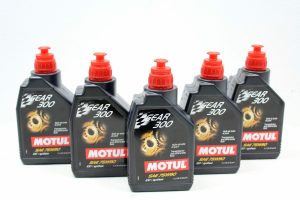 MOTUL GEAR 300 75W90 100% SYNTHETIC TRANSMISSION & REAR DIFFERENTIAL GEAR OIL 105777 - 5L BOTTLE